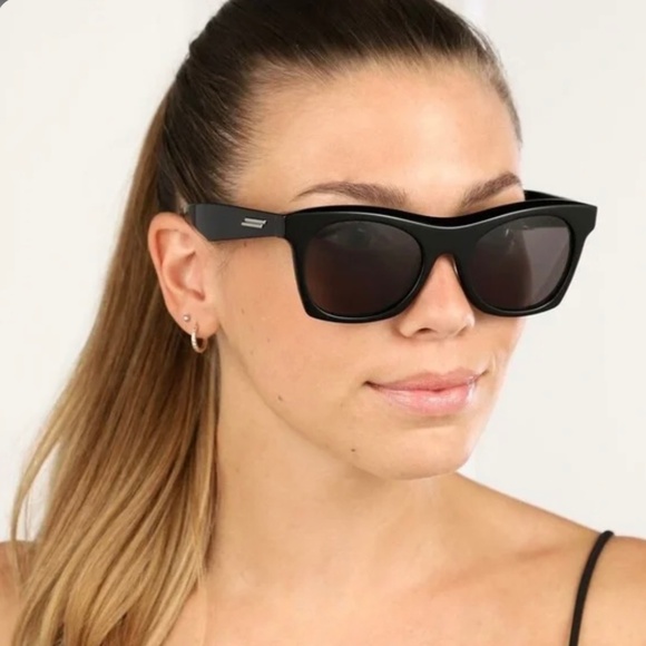 NEW BV1061S 001 BOTTEGA VENETA BLACK GREY SQUARE SUNGLASSES BOTTEGA VENETA - Picture 3 of 10